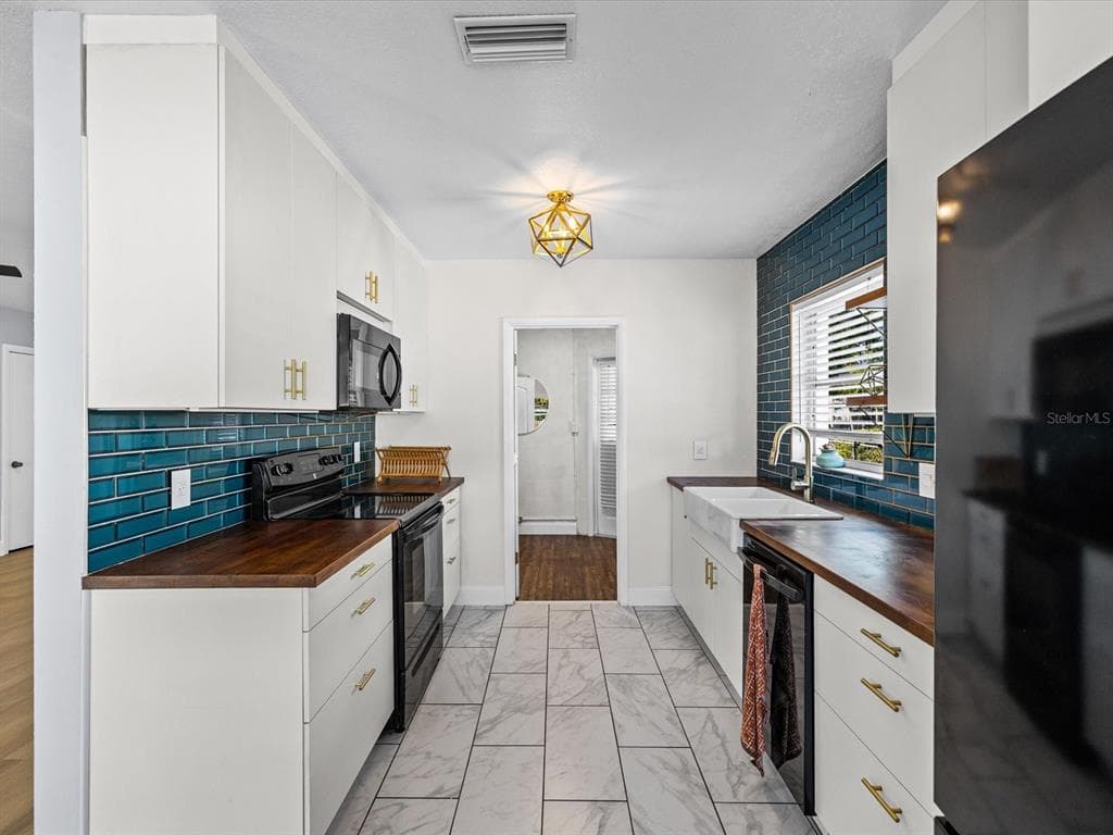 5753 93RD Avenue, PINELLAS PARK, FL 33782 photo 3