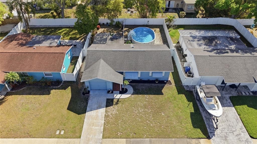 2217 LAUREN Drive, LARGO, FL 33774 photo 2