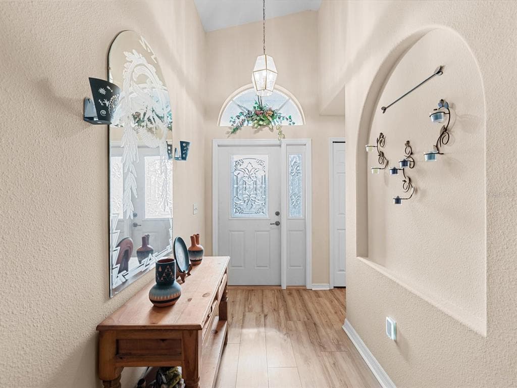 5235 POND VIEW Court, ZEPHYRHILLS, FL 33541 photo 5