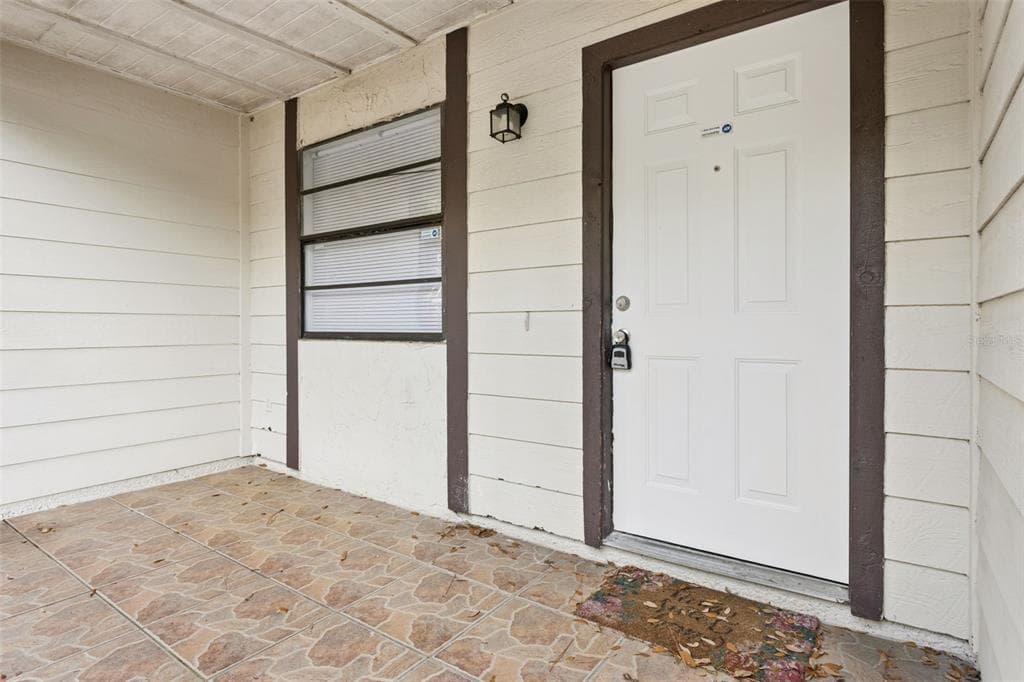 10307 COUNCILS Way, TEMPLE TERRACE, FL 33617 photo 3