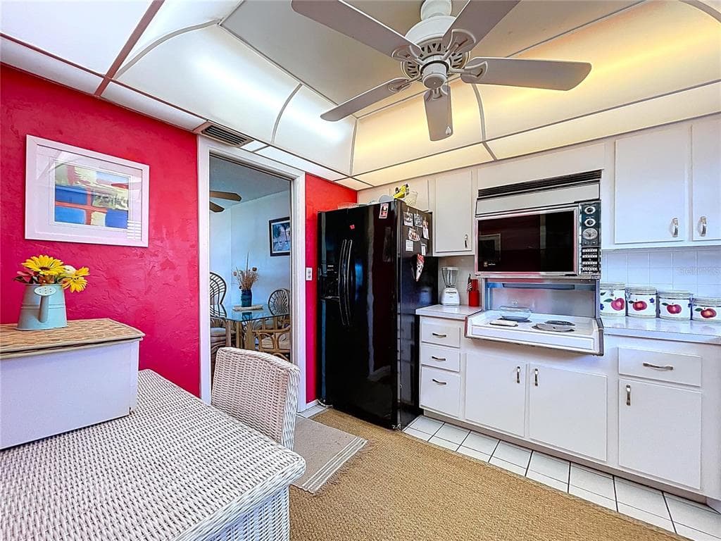 4650 COVE CIRCLE, Unit# 209, ST PETERSBURG, FL, 33708 photo 5