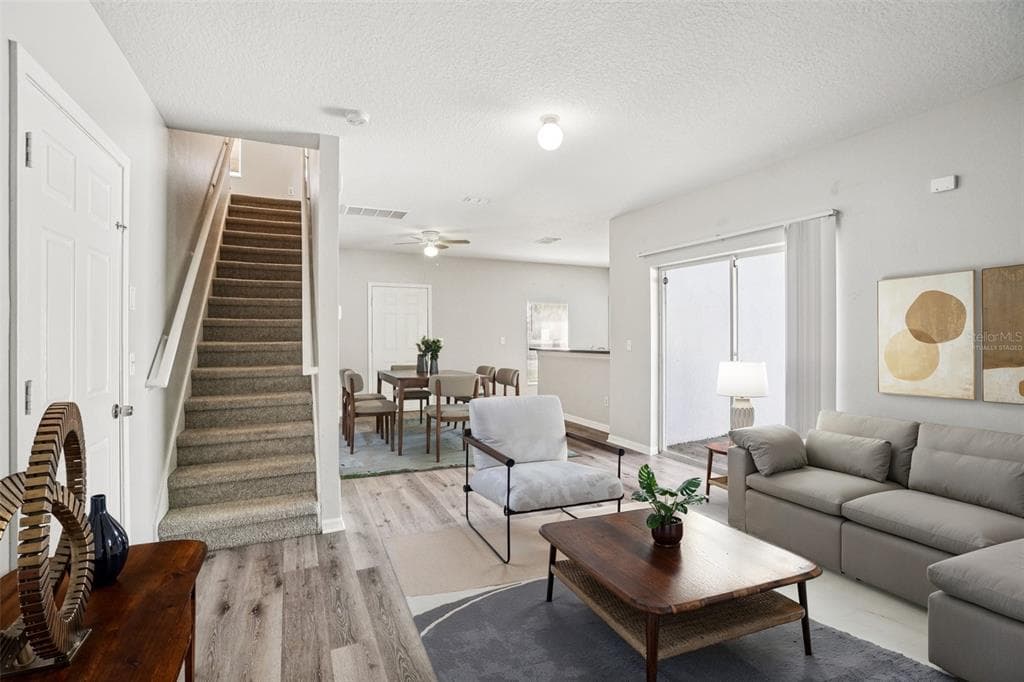 2420 IDA Street, TAMPA, FL 33610 photo 2