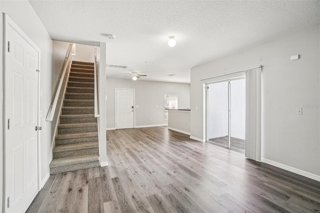 2420 IDA Street, TAMPA, FL 33610 photo 3