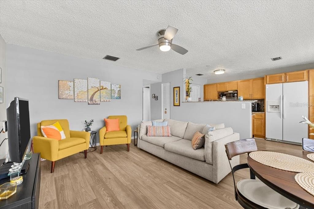 1235 HIGHLAND Avenue Unit 2-307, CLEARWATER, FL 33756 photo 4