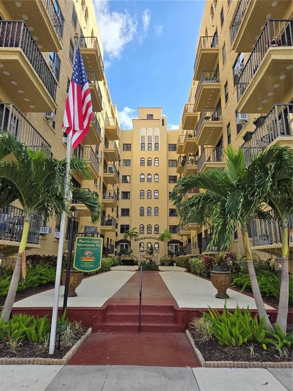 130 4TH Avenue Unit 615, Street PETERSBURG, FL 33701 photo 2