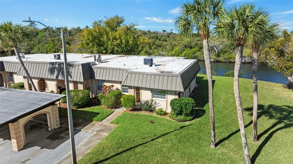 4110 HAMPTON Drive, NEW PORT RICHEY, FL 34652 photo 3