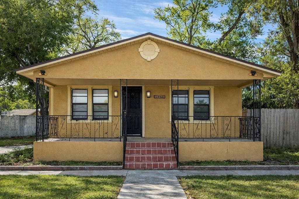 2806 PARK DRIVE, TAMPA, FL 33619