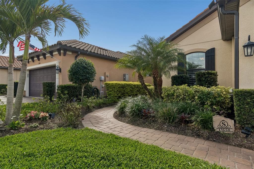 11658 CALLISIA Drive, ODESSA, FL 33556 photo 3