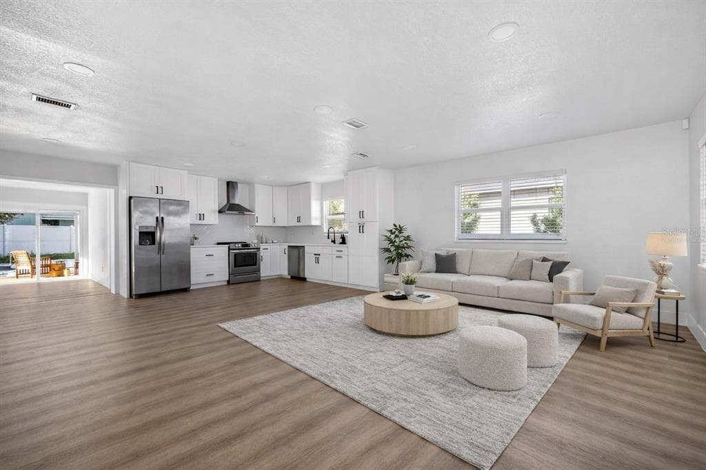 4618 PEARL AVENUE, TAMPA, FL, 33611 photo 2