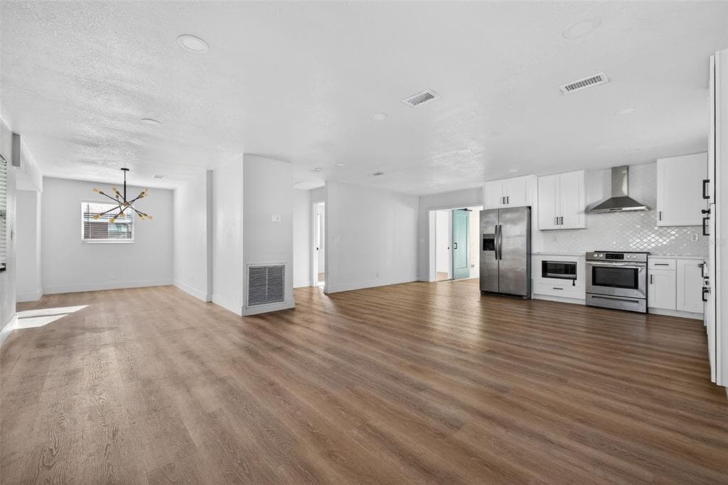 4618 PEARL AVENUE, TAMPA, FL, 33611 photo 4