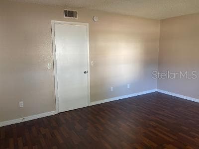 9105 HILLSBOROUGH Avenue Unit I104, TAMPA, FL 33615 photo 5