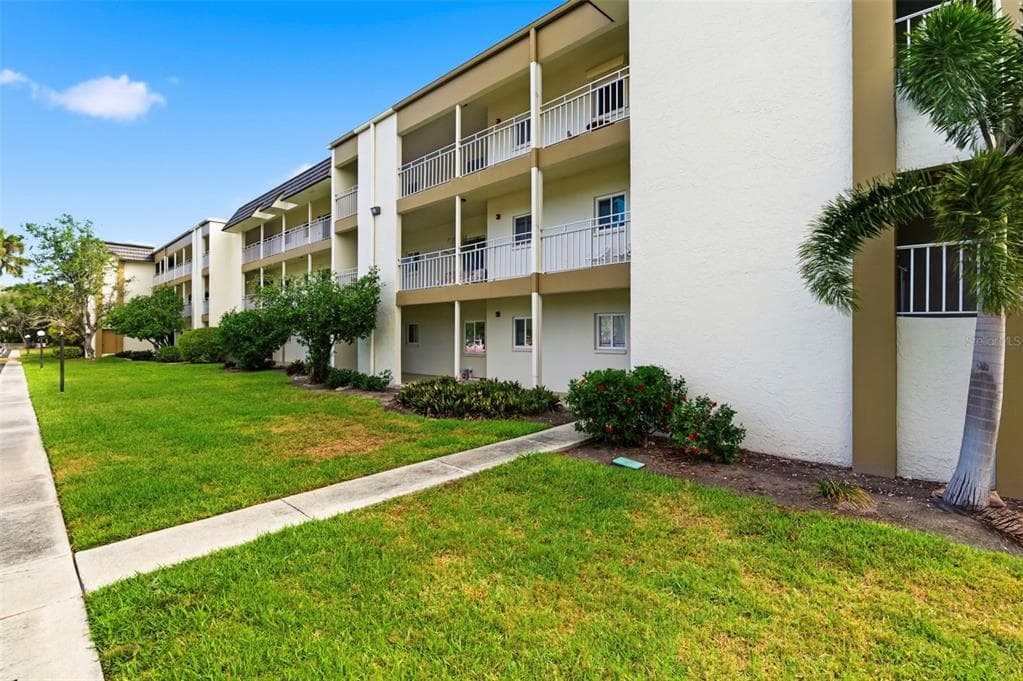4595 CHANCELLOR STREET, Unit# 227, ST PETERSBURG, FL, 33703 photo 2