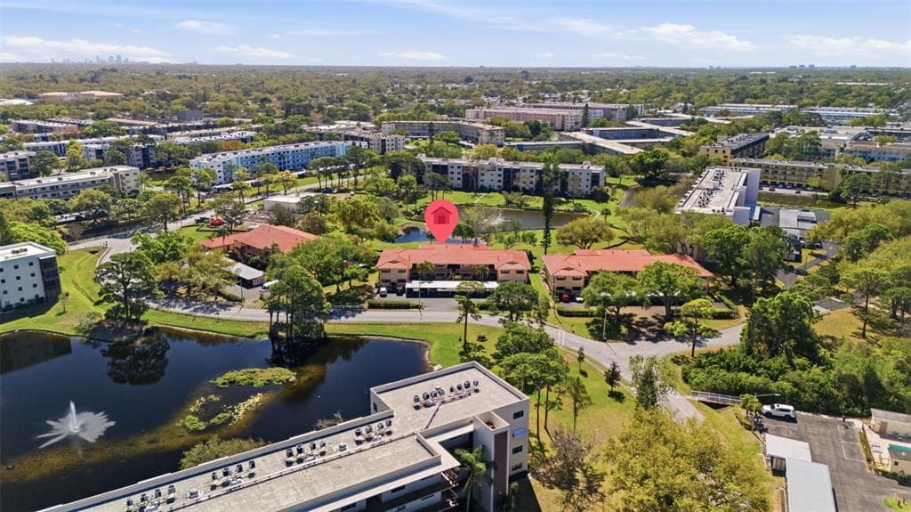 8140 TERRACE GARDEN Drive Unit 102, Street PETERSBURG, FL 33709 photo 2