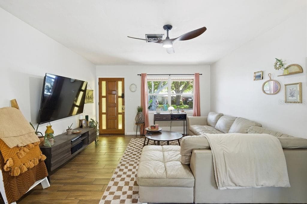 8520 109TH WAY, SEMINOLE, FL, 33772 photo 3