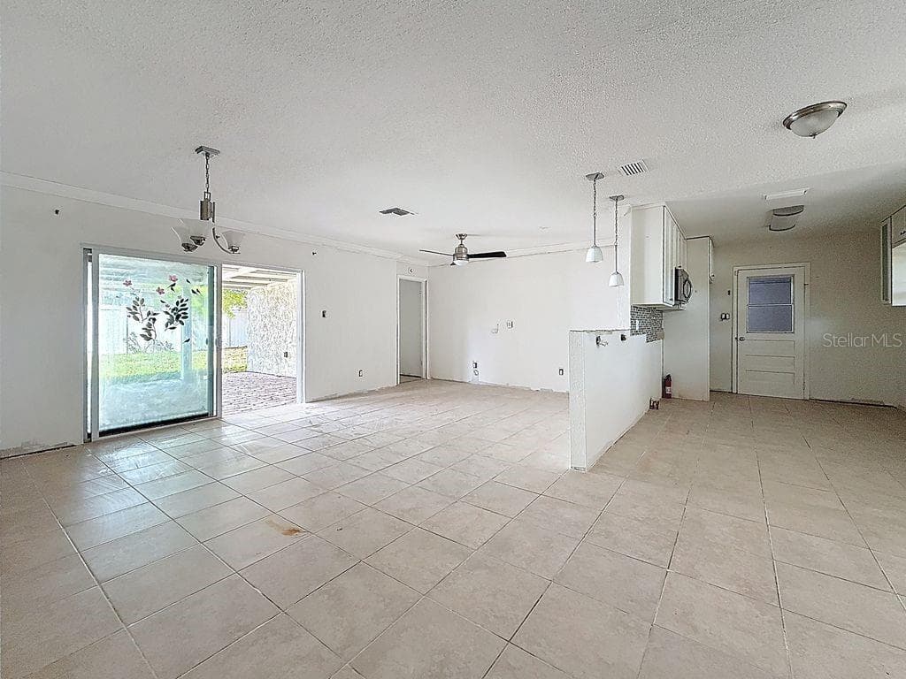 7454 LOCUST STREET, ST PETERSBURG, FL, 33702 photo 5