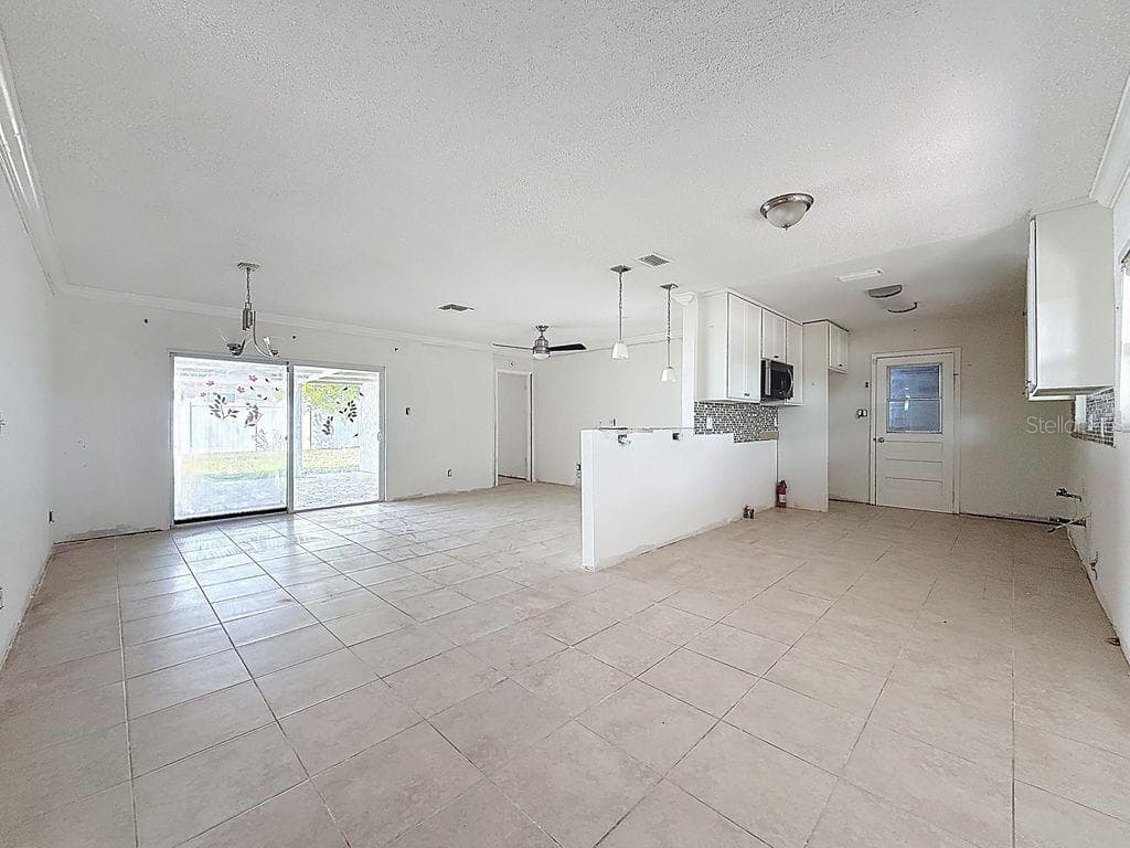 7454 LOCUST STREET, ST PETERSBURG, FL, 33702 photo 4