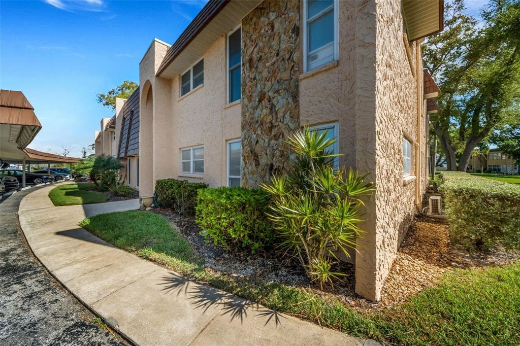 203 ASPEN CIRCLE, Unit# 203, SEMINOLE, FL, 33777