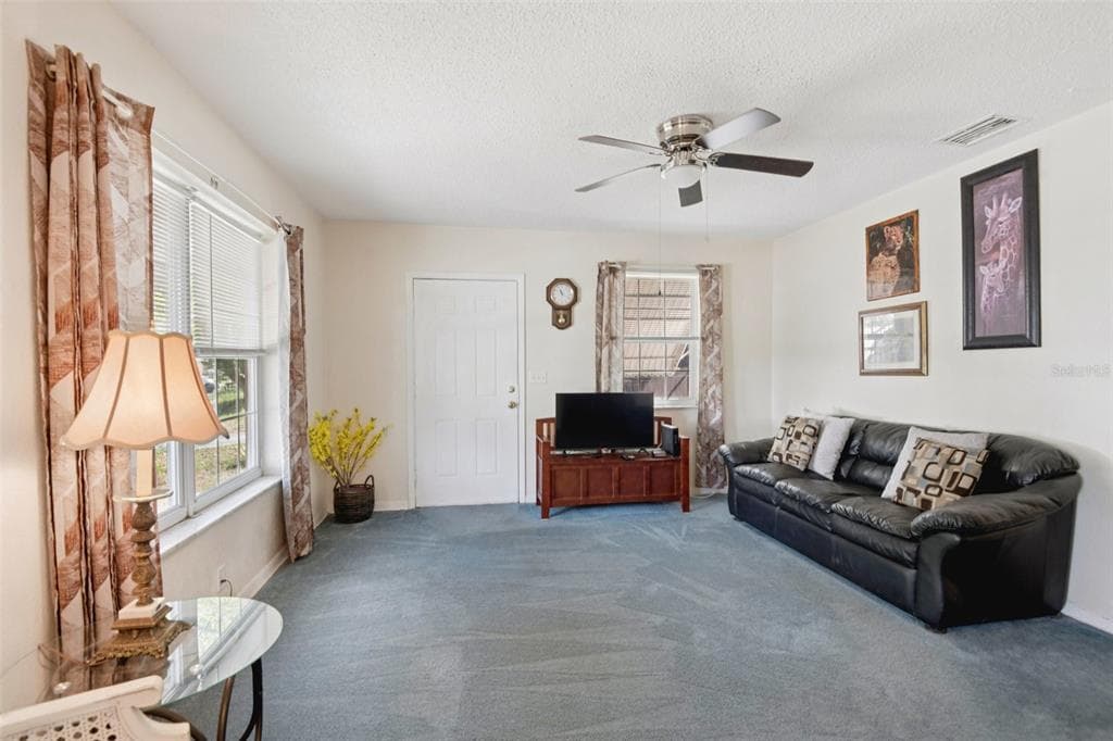 460 HOLLYHOCK LN, SPRING HILL, FL, 34606 photo 3