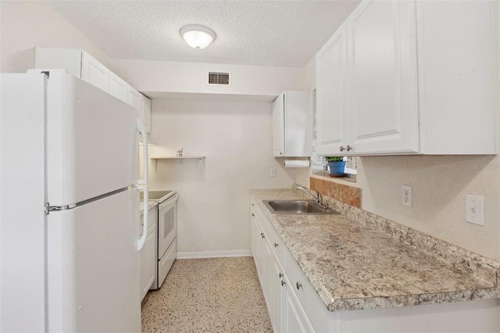 460 HOLLYHOCK LN, SPRING HILL, FL, 34606 photo 5