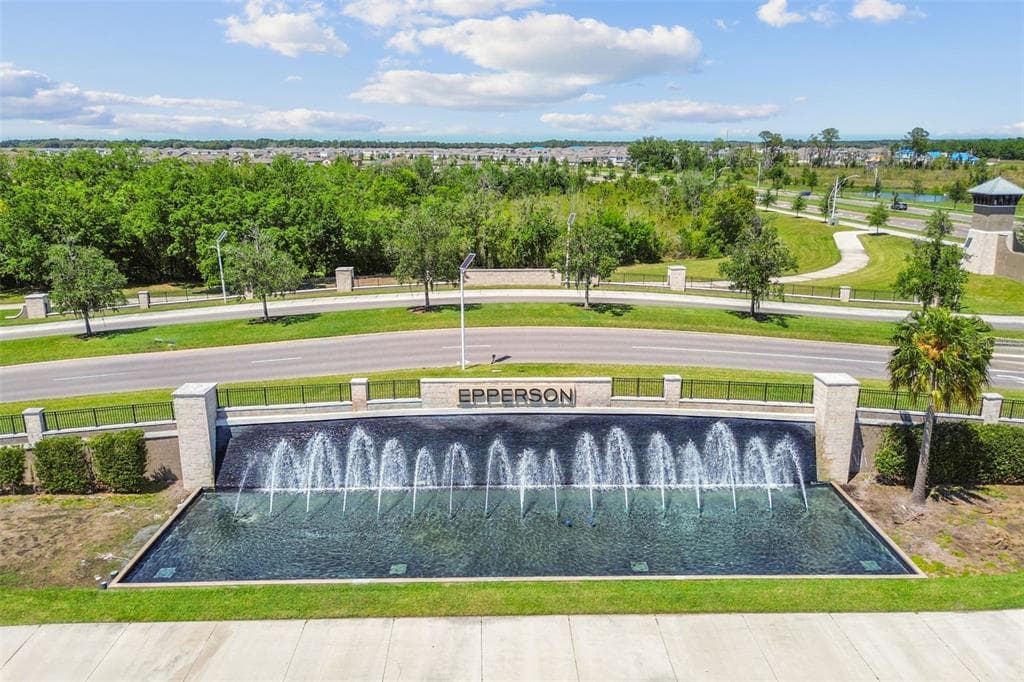 31378 PENNY SURF Loop, WESLEY CHAPEL, FL 33545 photo 2