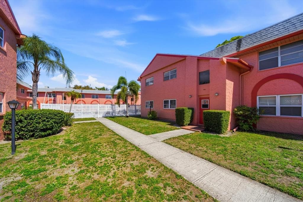 262 MONROE CIRCLE, Unit# 4201, ST PETERSBURG, FL, 33703