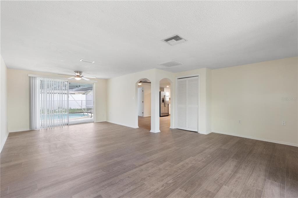 7134 FOX HOLLOW Drive, PORT RICHEY, FL 34668 photo 5