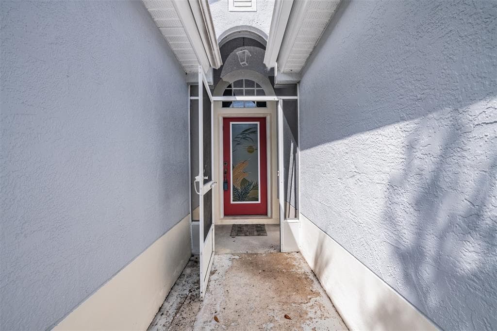 920 VILLEROY GREENS DRIVE, SUN CITY CENTER, FL, 33573 photo 5