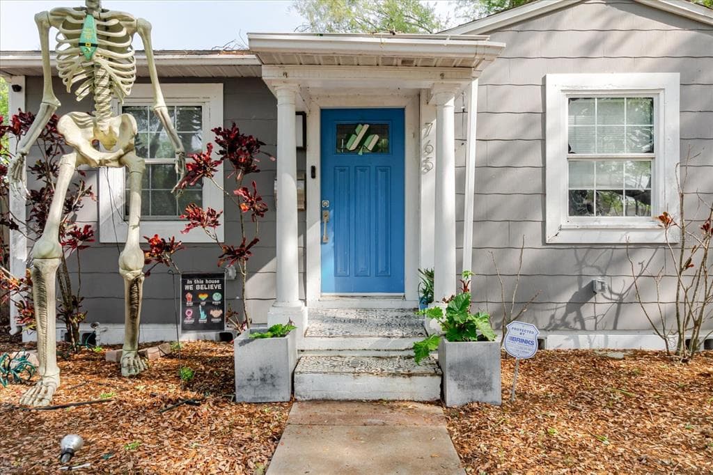 765 60TH AVENUE, ST PETERSBURG, FL, 33703 photo 2