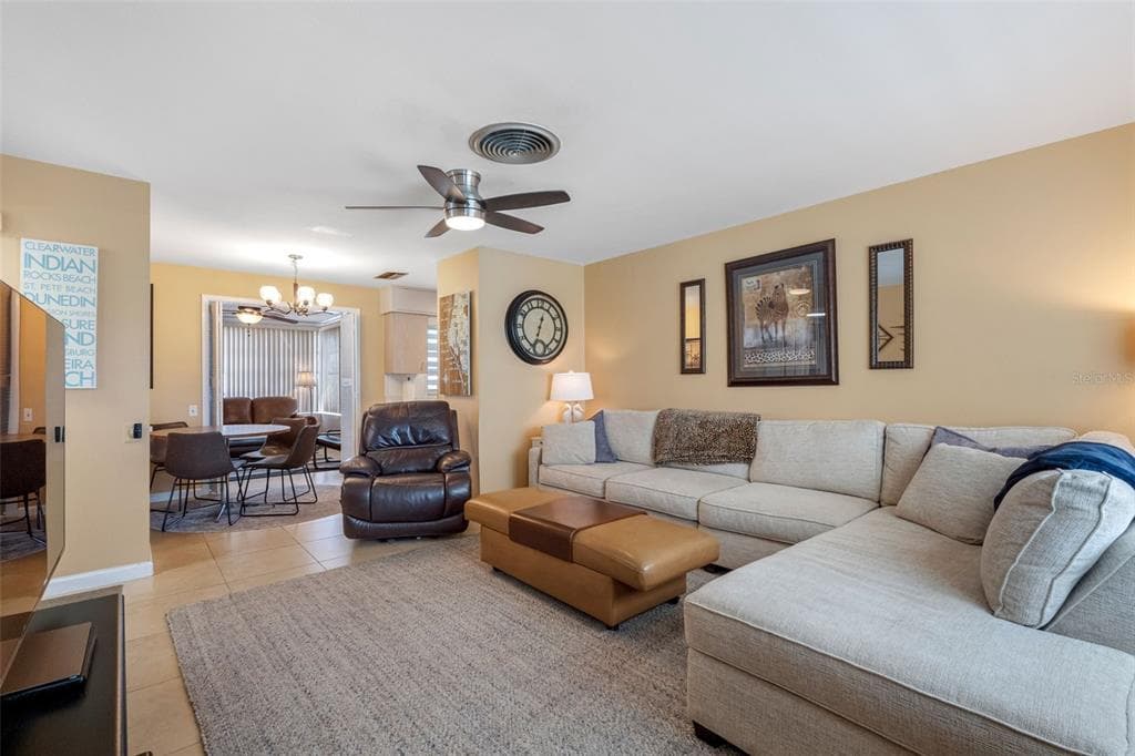 10911 FREEDOM BOULEVARD, SEMINOLE, FL, 33772 photo 4