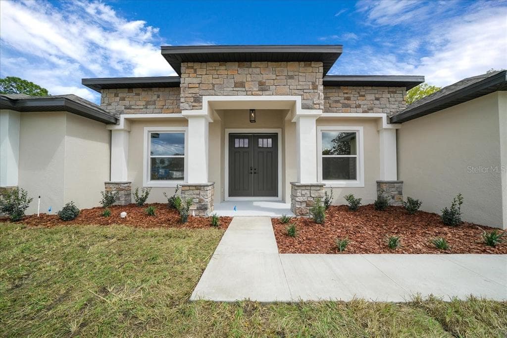 1314 FAYETTEVILLE Drive, SPRING HILL, FL 34609 photo 3