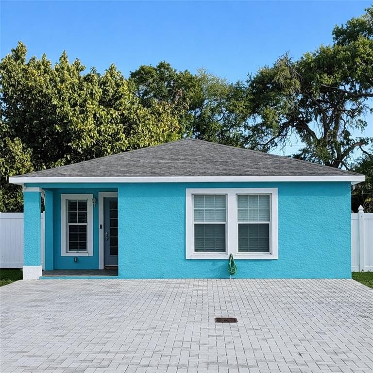 2715 BEL AIRE CIRCLE, TAMPA, FL, 33614