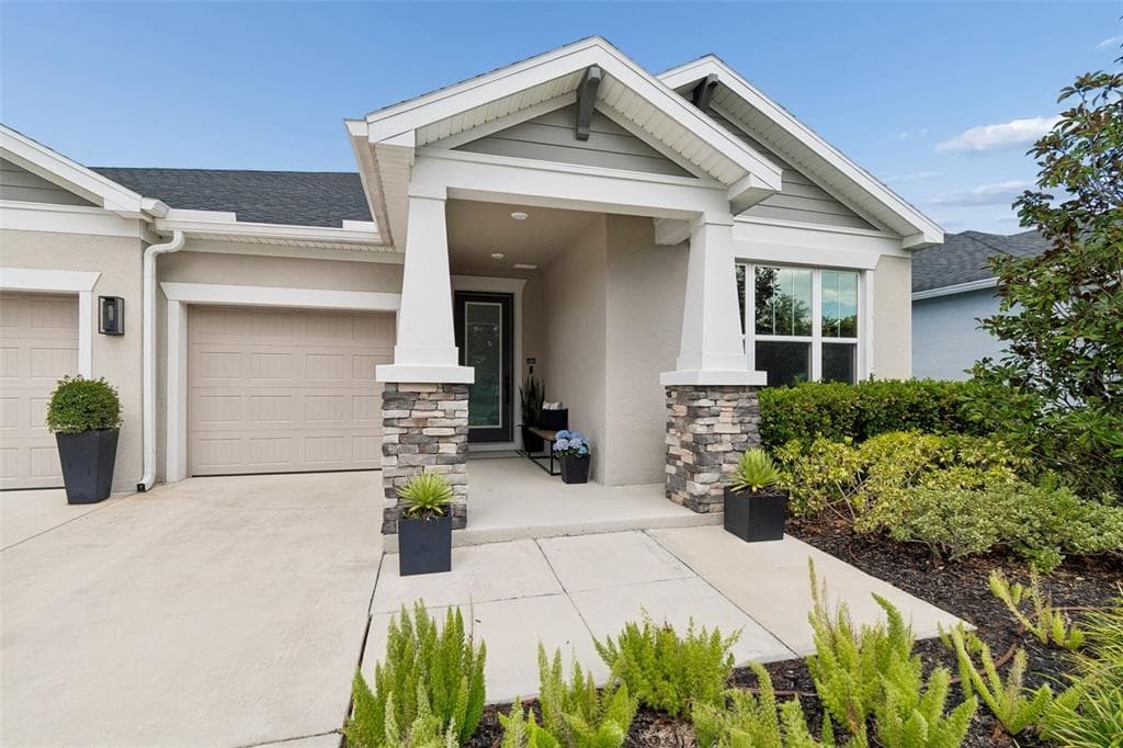 4911 LAKESHORE OAKS Court, TAMPA, FL 33624 photo 5