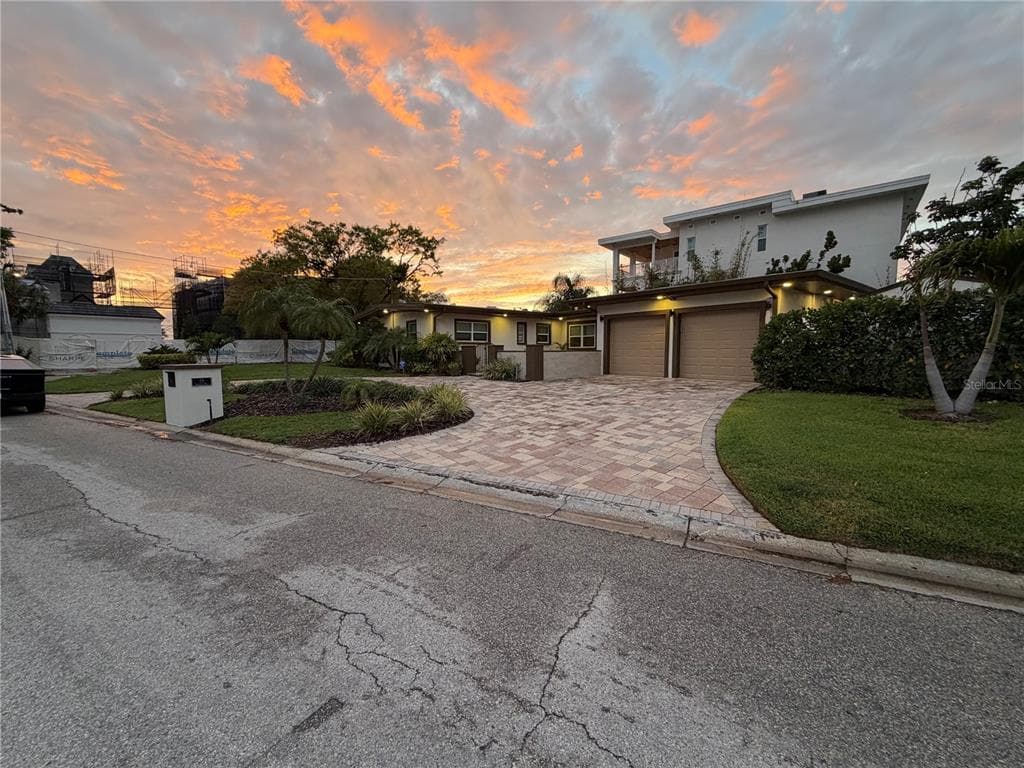 25 SANDPIPER Road, TAMPA, FL 33609 photo 2