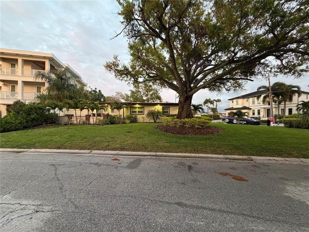 25 SANDPIPER Road, TAMPA, FL 33609 photo 5