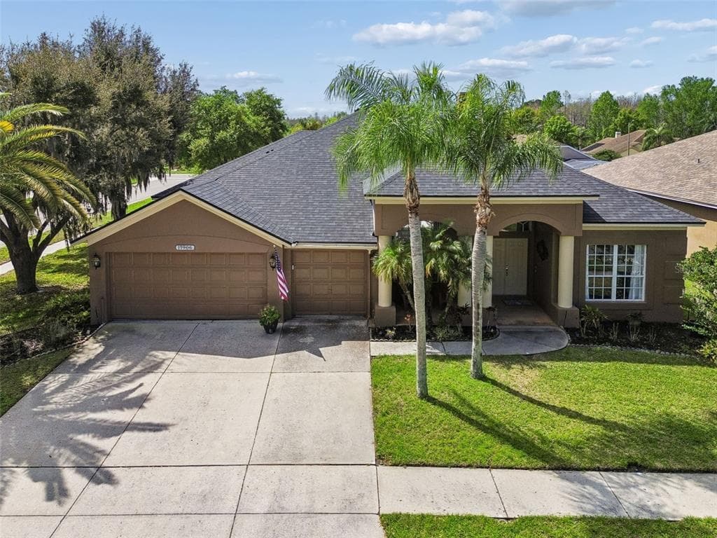 17906 SPARROWS NEST Drive, LUTZ, FL 33558