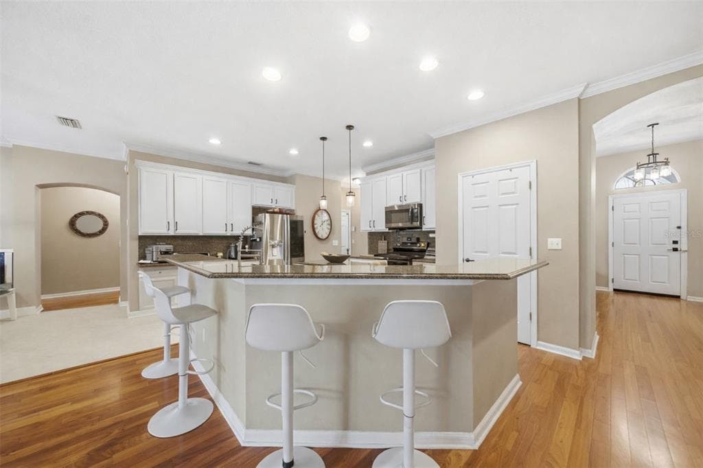 1605 HIDDEN MEADOW COURT, VALRICO, FL, 33594 photo 3