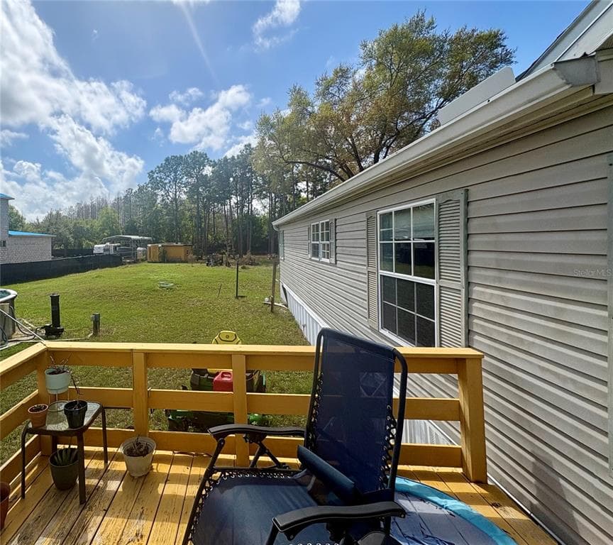 17504 EAGLE Lane, LUTZ, FL 33558 photo 2