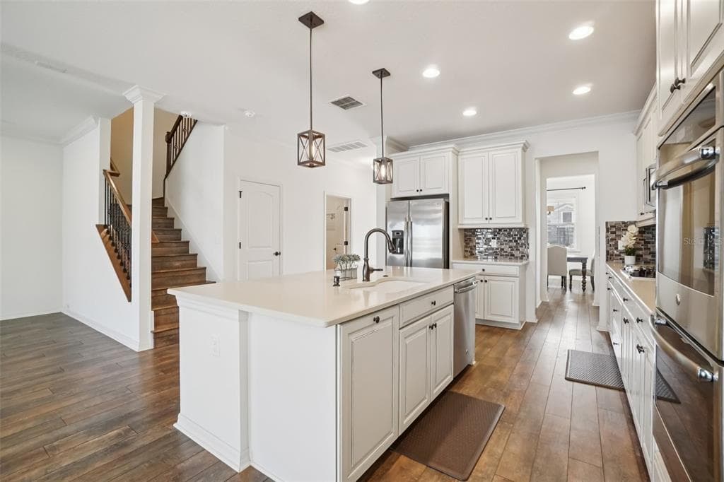 19209 LONG LAKE RANCH BOULEVARD, LUTZ, FL, 33558 photo 5