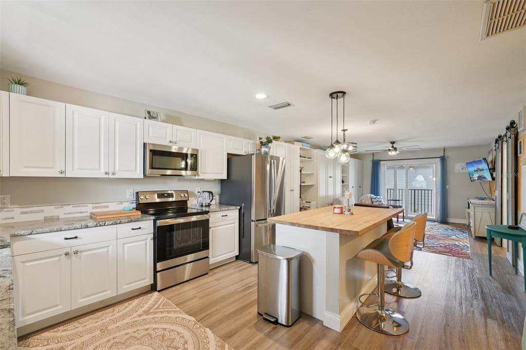 10800 US HIGHWAY 19, Unit# 206, PINELLAS PARK, FL, 33782 photo 3