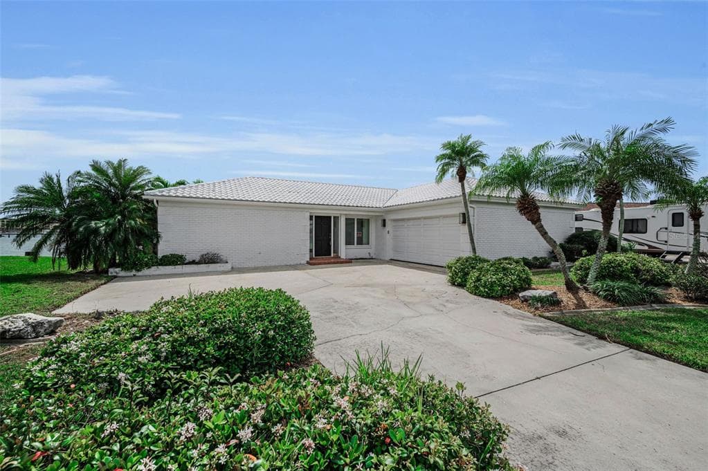 11566 47TH Avenue, Street PETERSBURG, FL 33708 photo 3