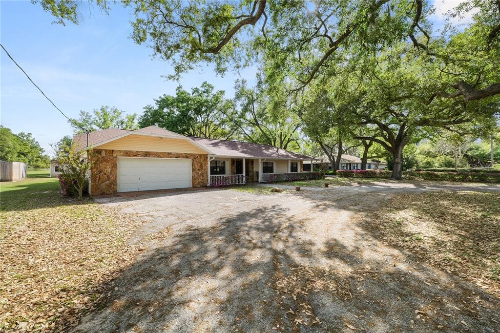 5113 MOLL ACRES DRIVE, PLANT CITY, FL, 33566 photo 2