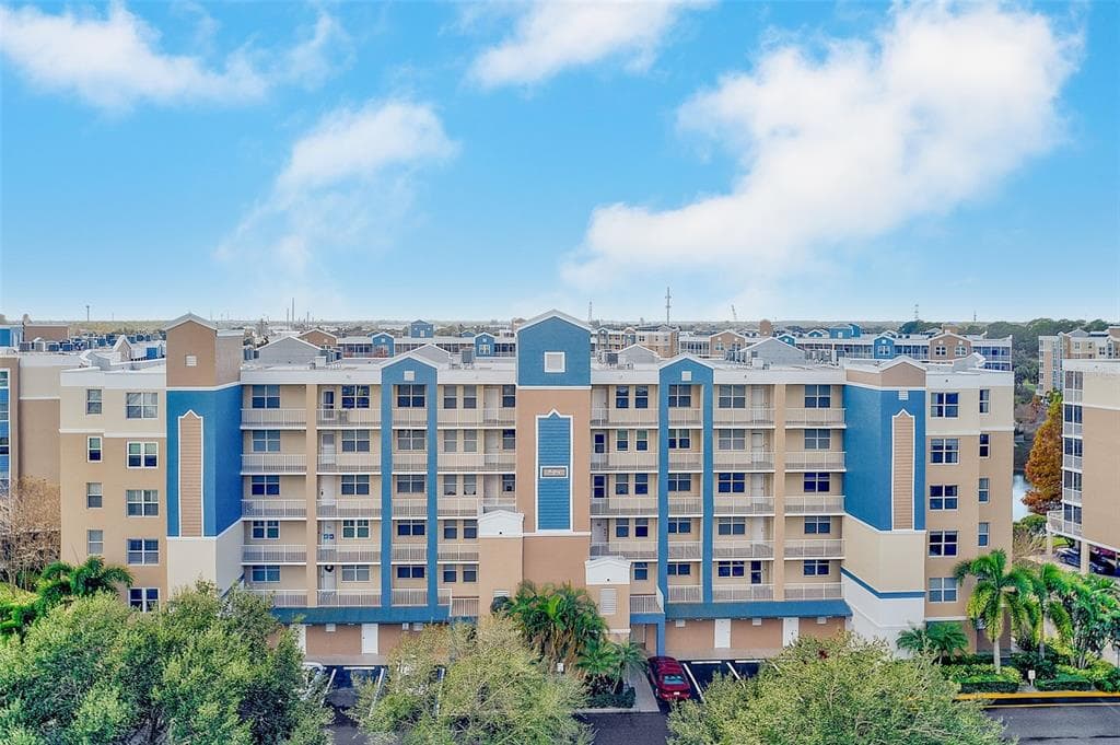 960 STARKEY Road Unit 3302, LARGO, FL 33771