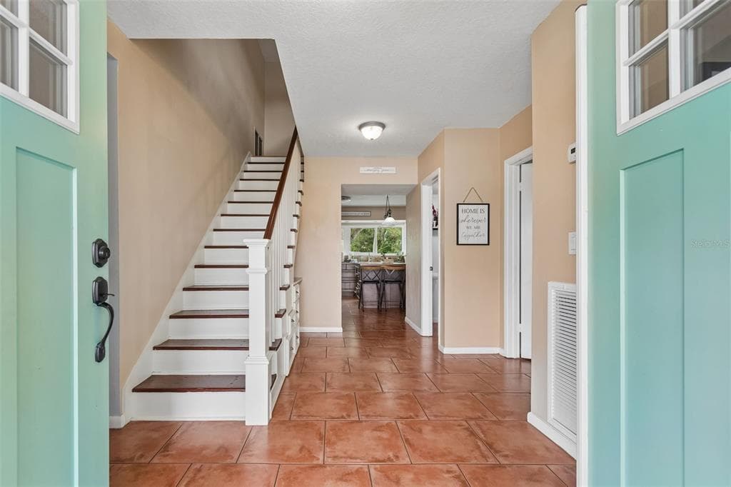 6815 MITCHELL CIRCLE, TAMPA, FL, 33634 photo 5