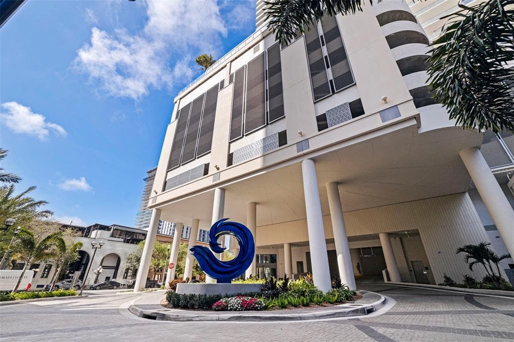 275 1ST AVENUE, Unit# 2201, ST PETERSBURG, FL, 33701 photo 2