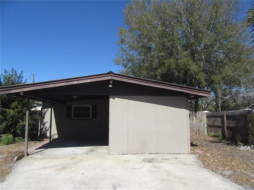 1213 CUTTINGIN Place, TAMPA, FL 33612 photo 2