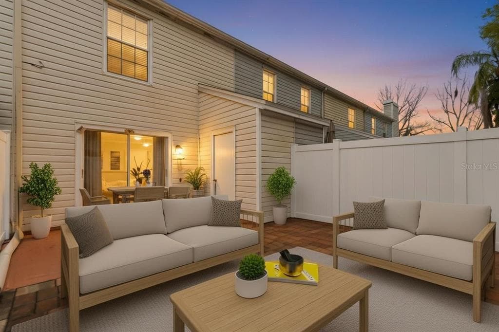 16143 RAMBLING VINE DRIVE, TAMPA, FL, 33624 photo 2