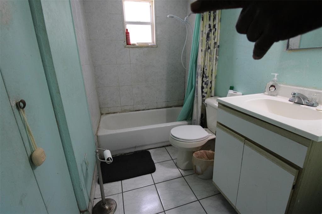 6212 45TH Street, TAMPA, FL 33610 photo 2