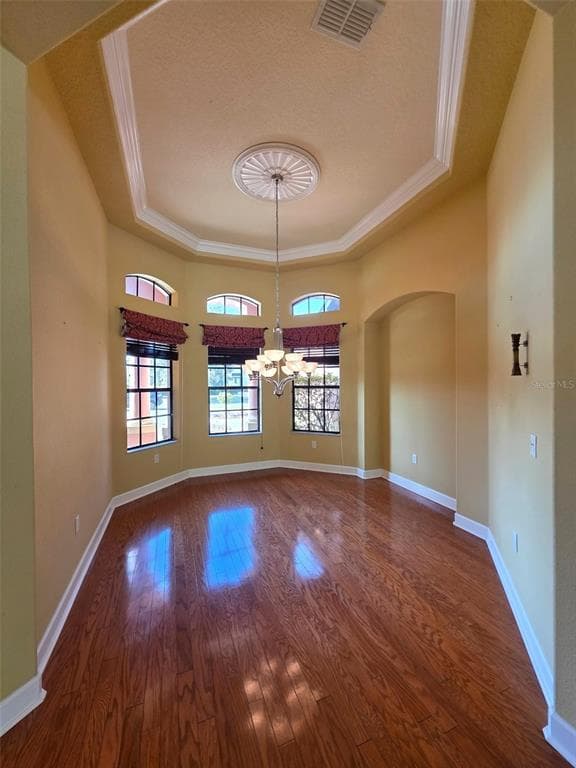 8421 CHARLESTON Drive, WEEKI WACHEE, FL 34613 photo 3