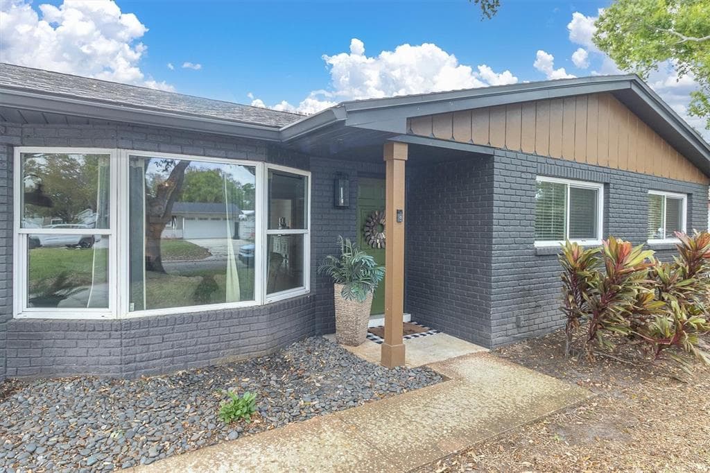 13472 BELLEWOOD AVENUE, SEMINOLE, FL, 33776 photo 2