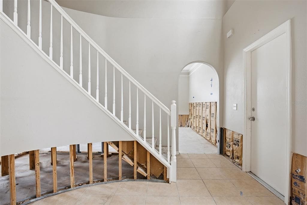 12941 KINGS LAKE DRIVE, GIBSONTON, FL, 33534 photo 2